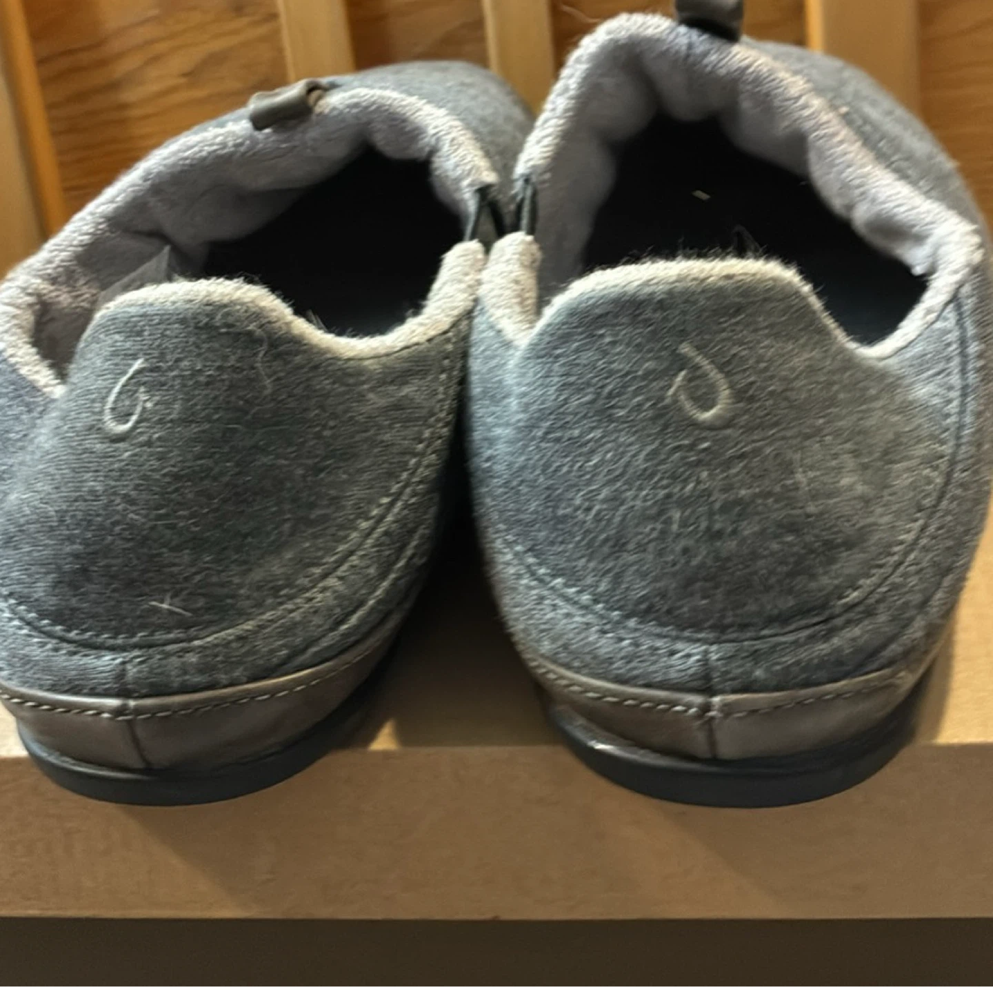 OluKai Mahana Slippers - Men's Size 12 - Dk Shadow/Black - photo 3