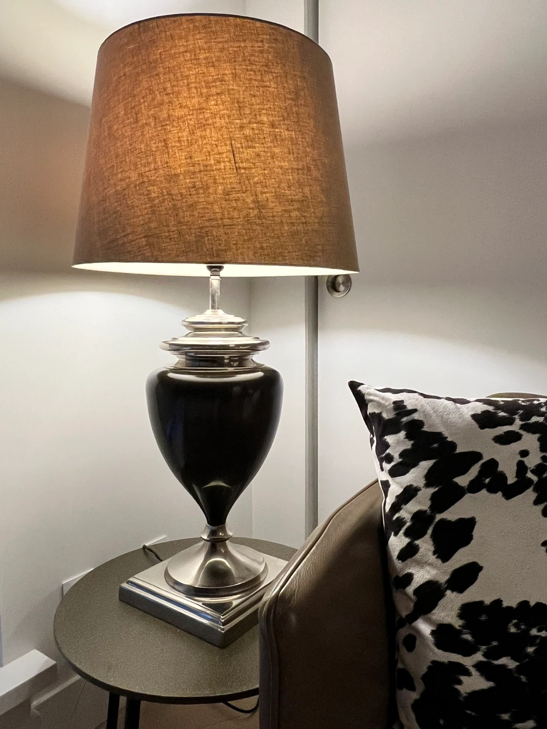 Dark Urn Table Lamp with Brown Shade