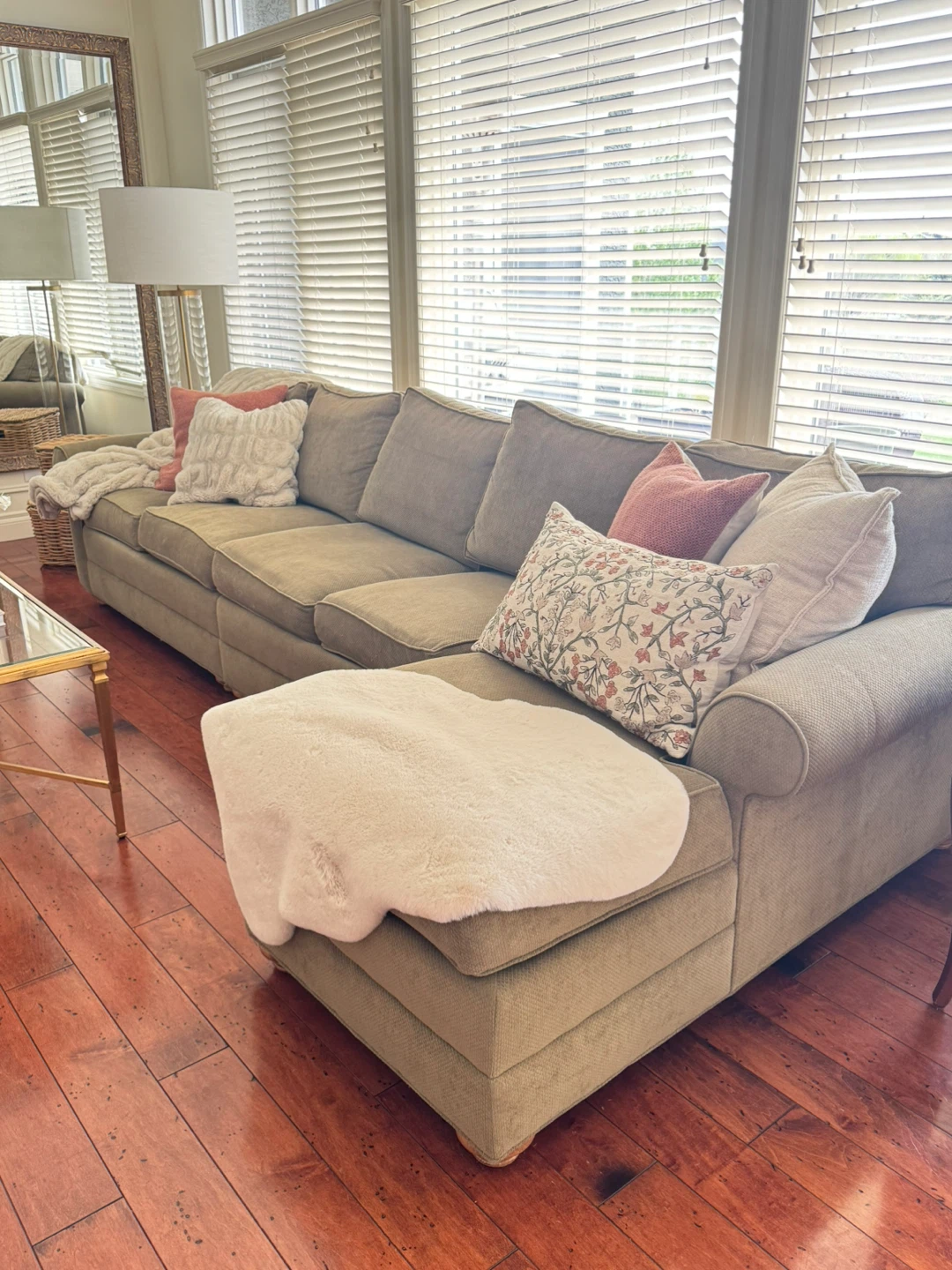 Sectional Sofa - photo 3