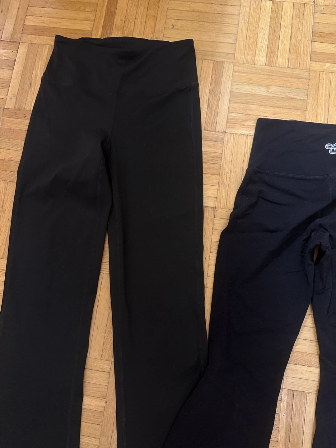 Aritzia TNA Yoga Pants Leggings - photo 3