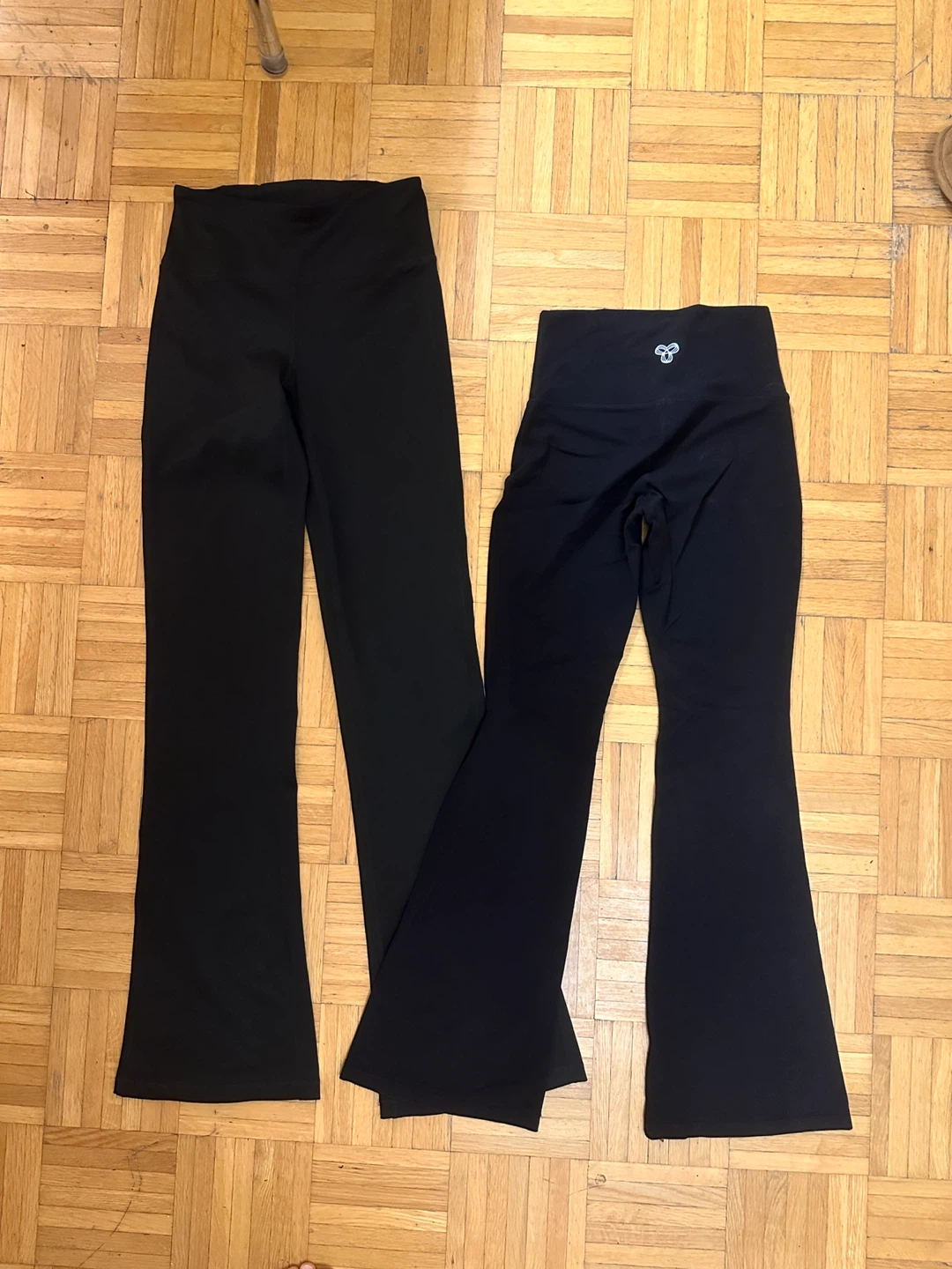 Aritzia TNA Yoga Pants Leggings