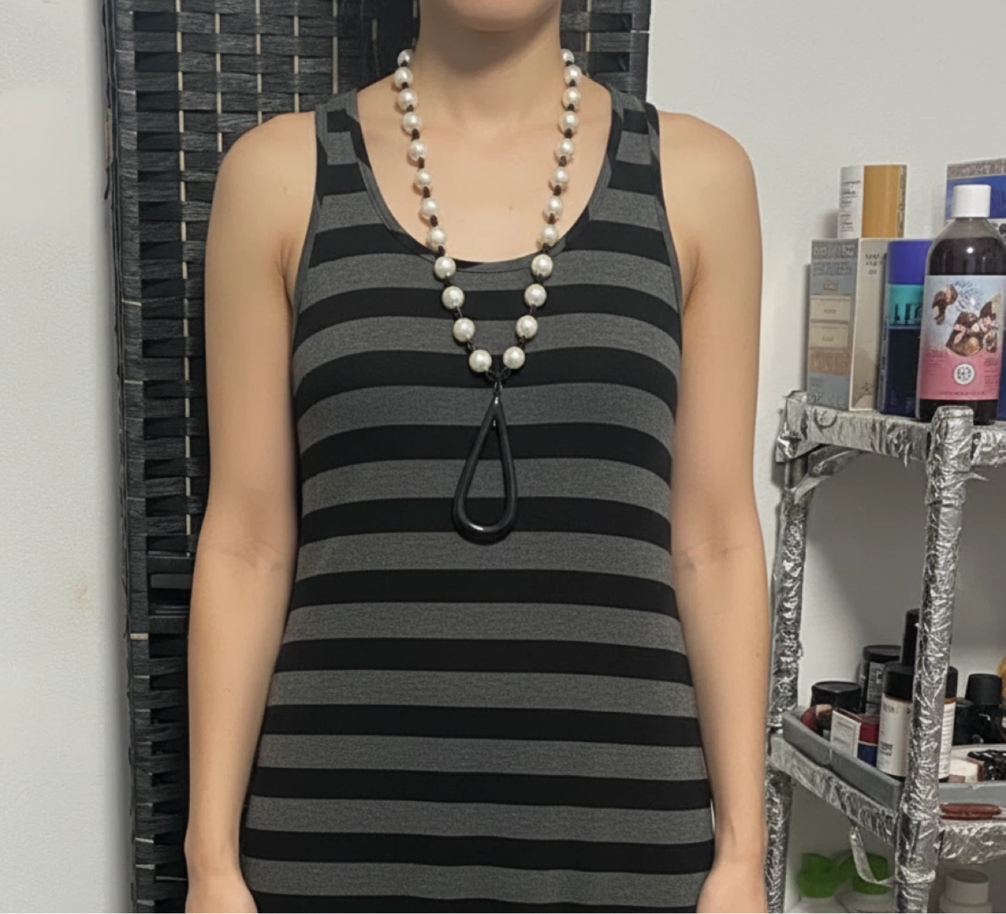 Pearl and Black Pendant Necklace