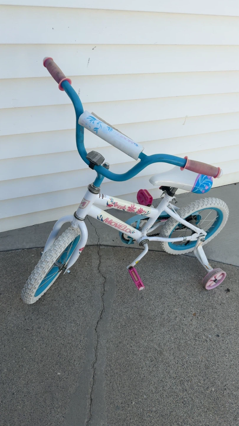Kids' Bikes  - For Sale - photo 2