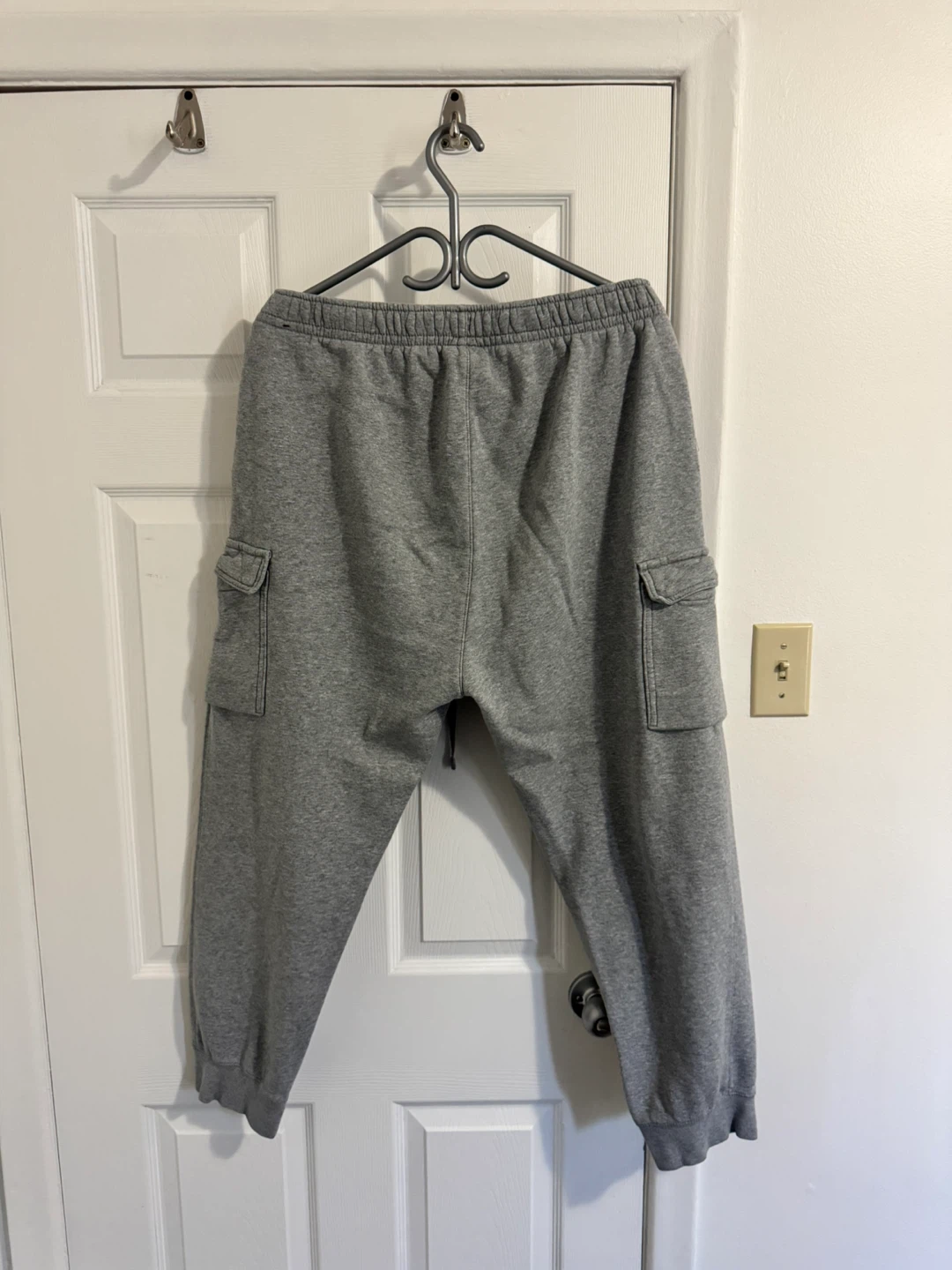 Nike Club Jogger Fleece Cargo Pants (XL) - photo 4