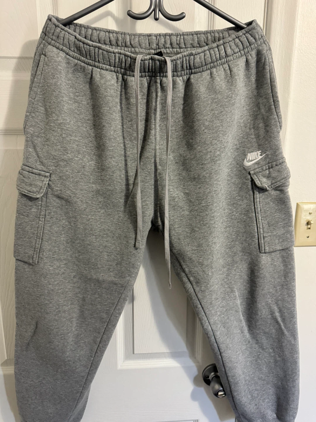 Nike Club Jogger Fleece Cargo Pants (XL) - photo 5
