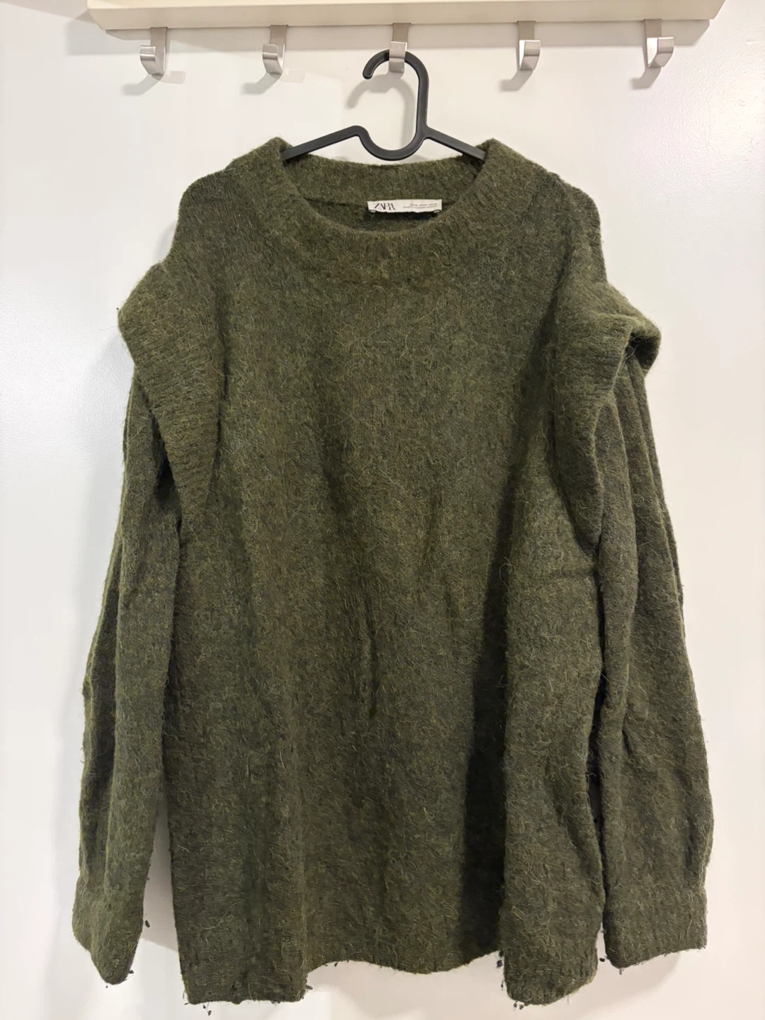 ZARA / Green Crew Neck Sweater