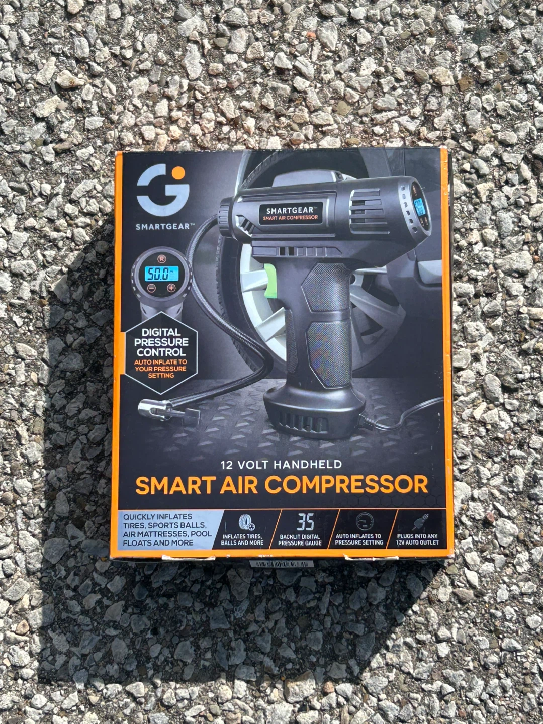 SmartGear 12 Volt Handheld Smart Air Compressor