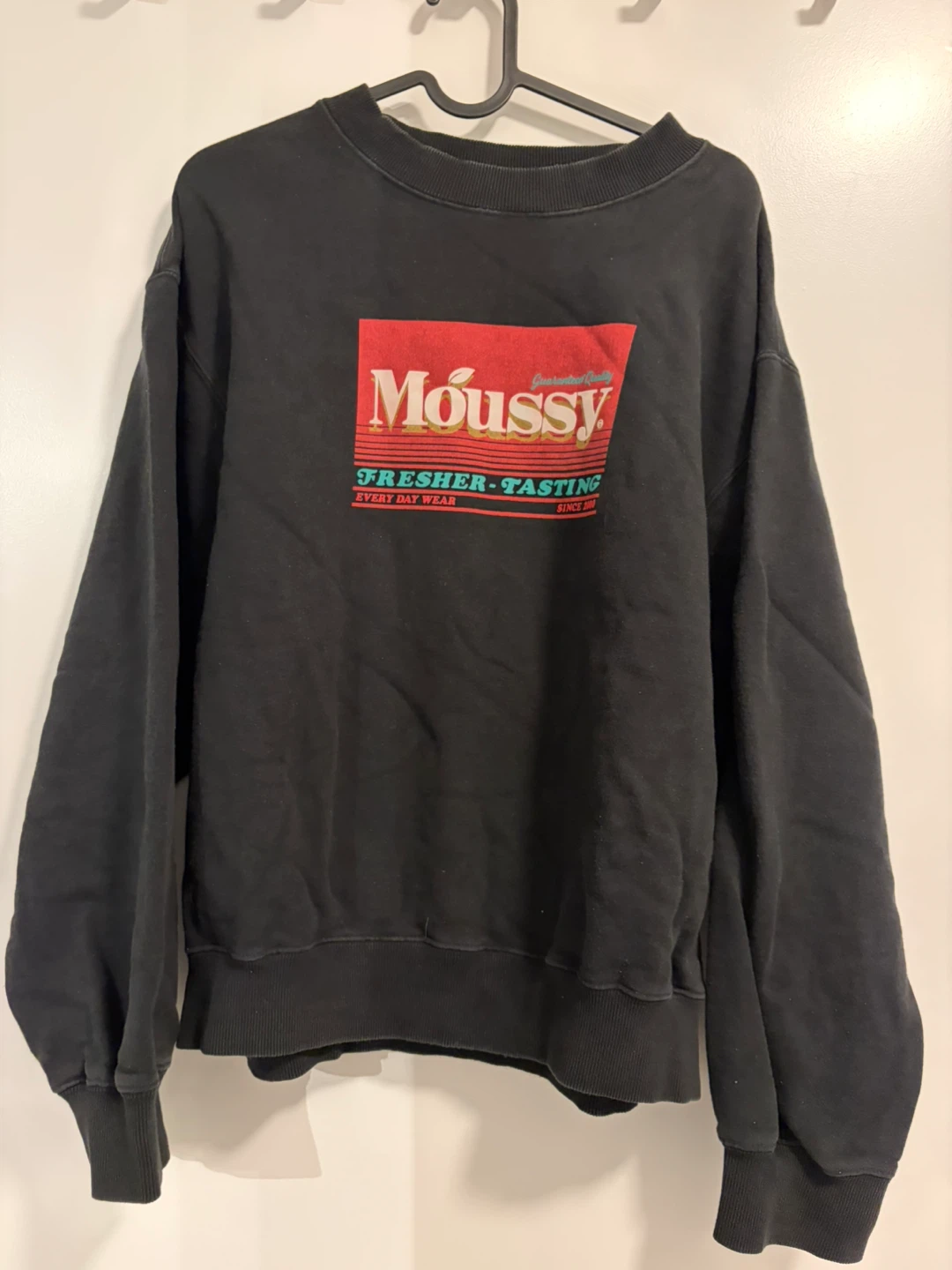 MOUSSY / Black Crewneck Sweatshirt