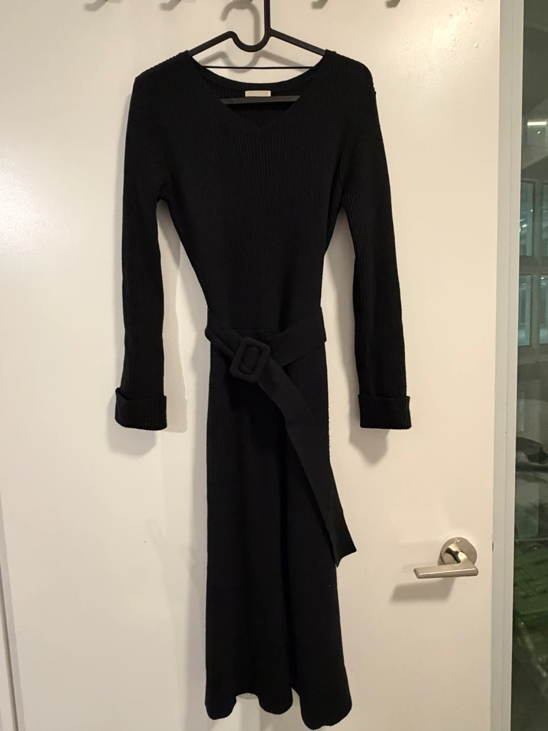 GU / Black Ribbed Long Sleeve Midi Dress with Belt