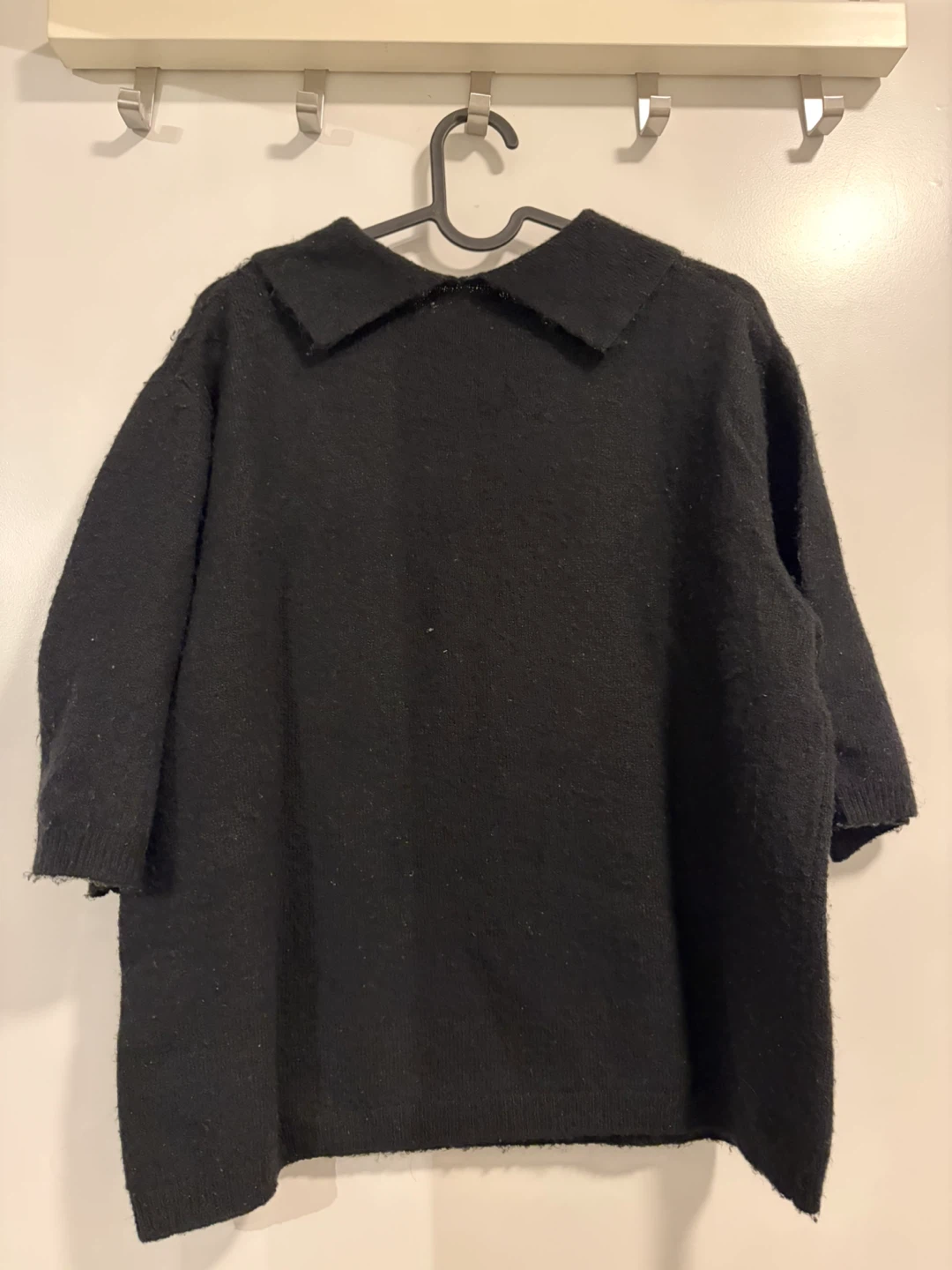 H&M / Black Collared Sweater with Embellished Buttons - photo 2