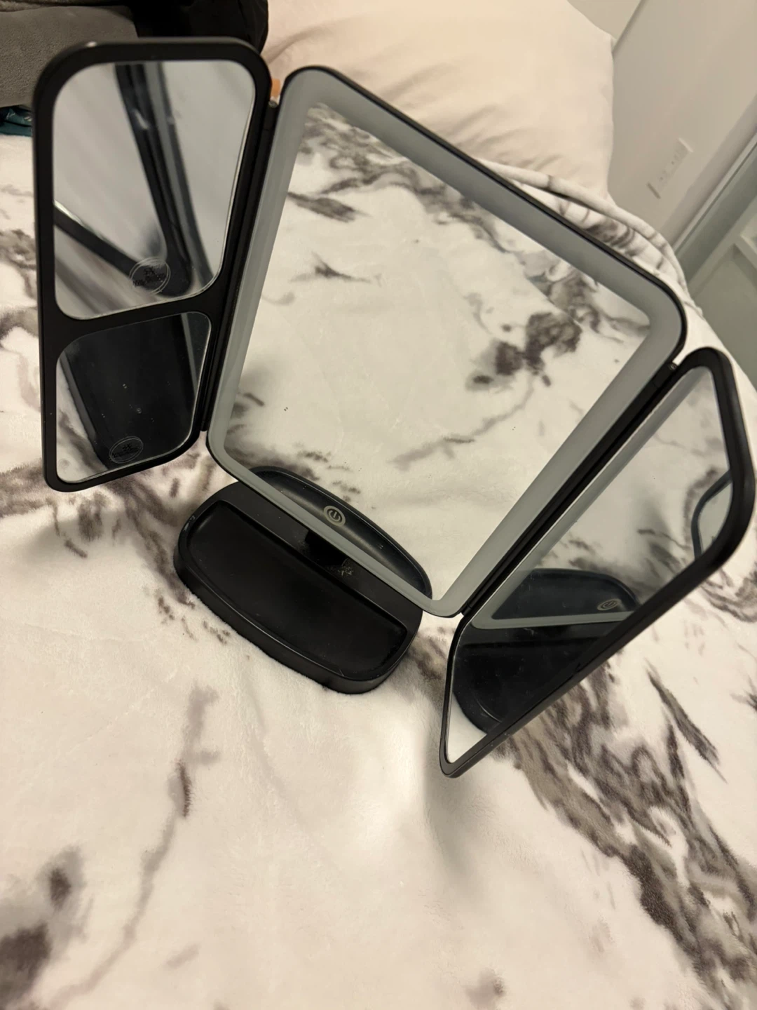 Tri-fold Makeup Mirror with Lights - photo 3