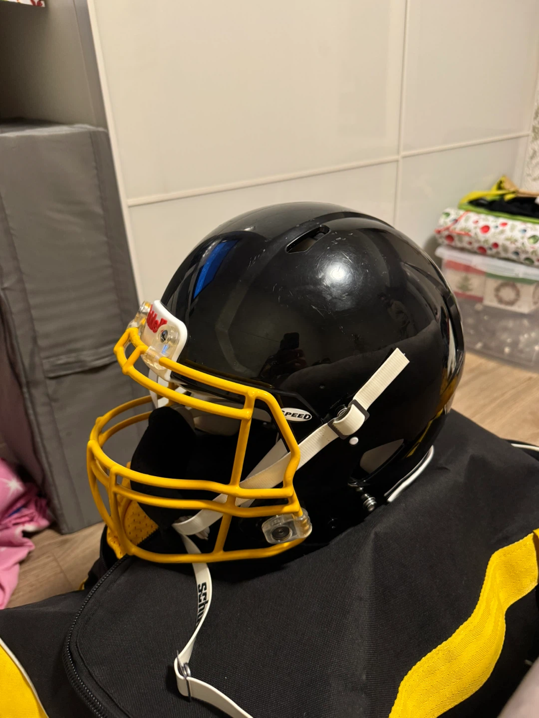 Riddell SpeedFootball Helmet - Black/Yellow - photo 2