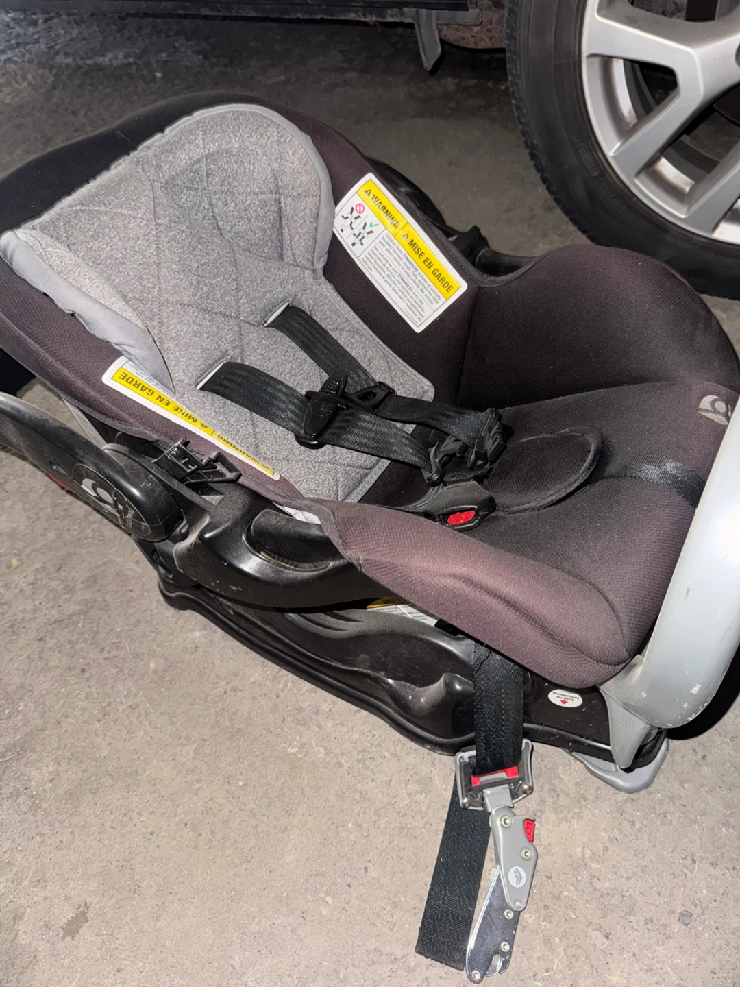 Baby Car Seat - photo 2