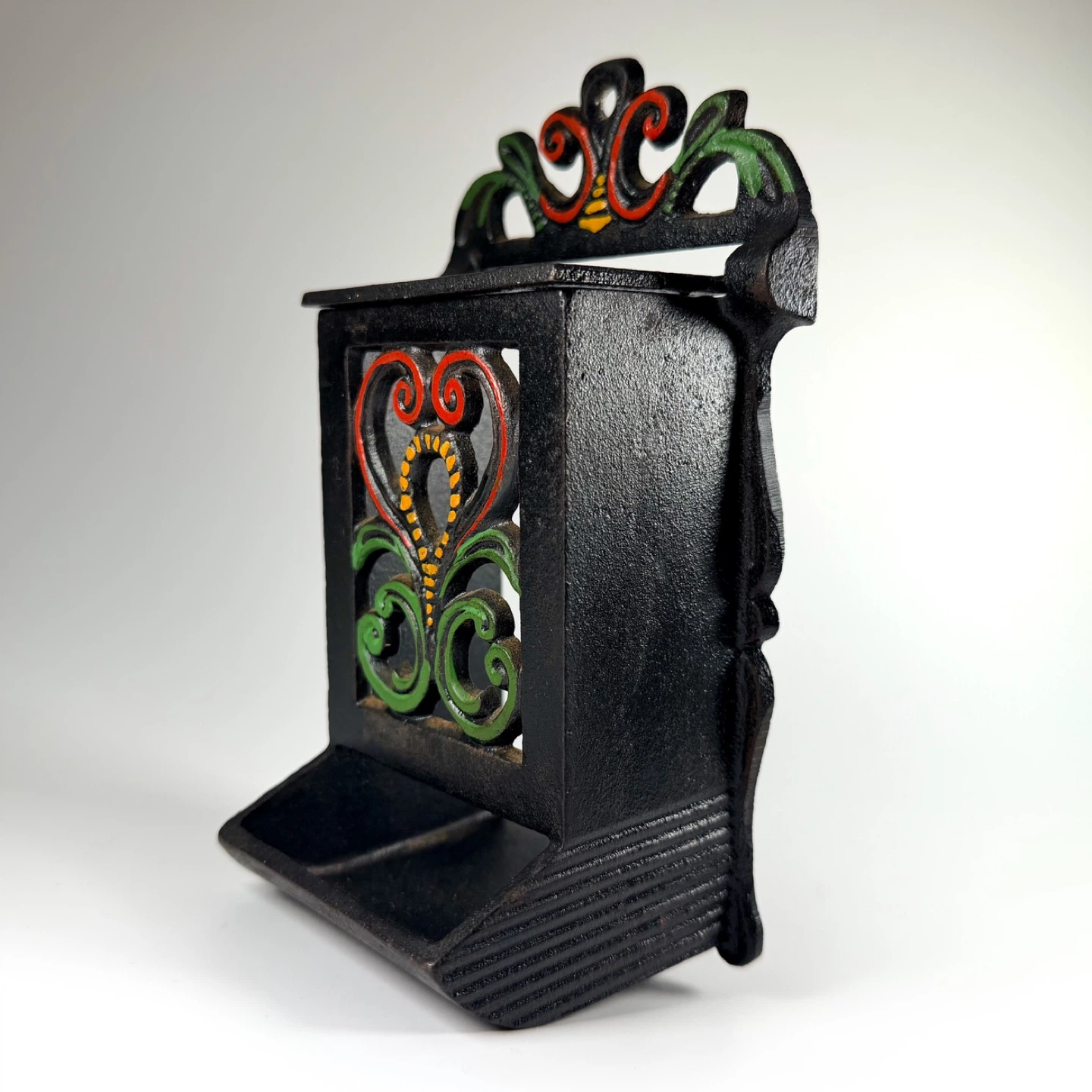 Vintage Cast Iron Match Holder + 17x Vintage Matchbooks - photo 3