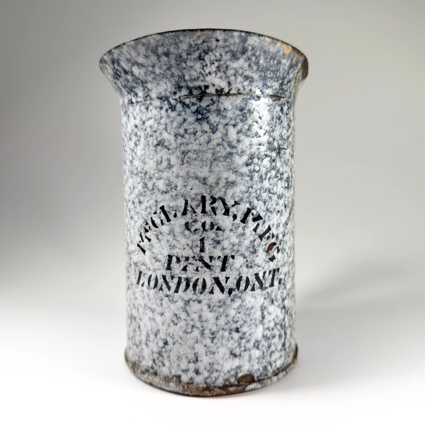 Antique McLary London Ontario Graniteware Measure - photo 2