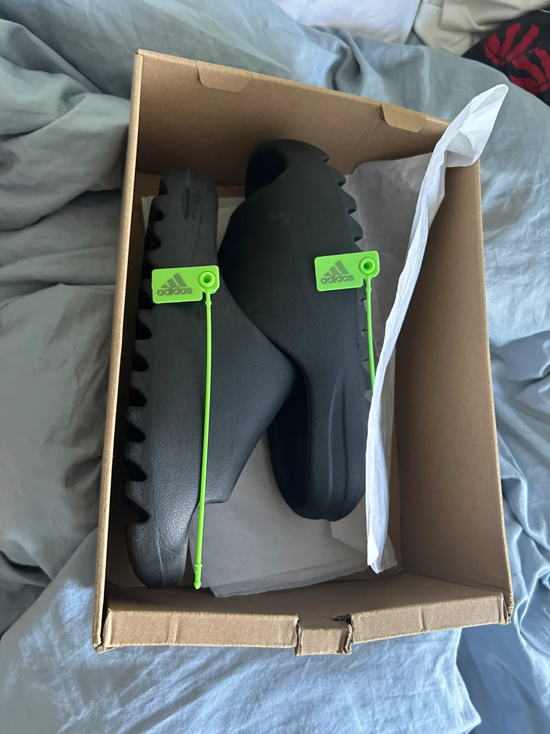 Adidas Yeezy Slide HQ6448 Black Size 8 - photo 2