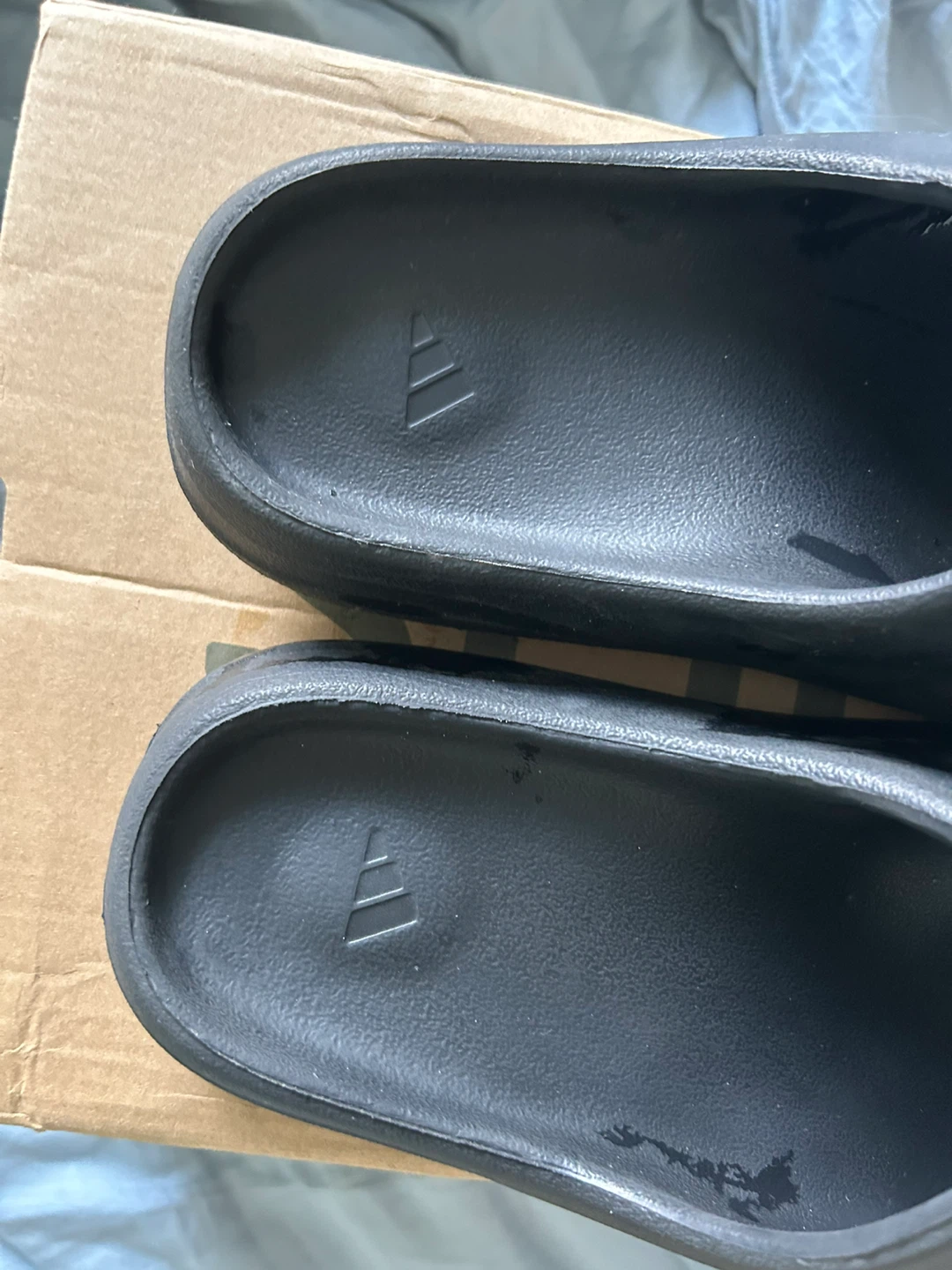 Adidas Yeezy Slide HQ6448 Black Size 8 - photo 3