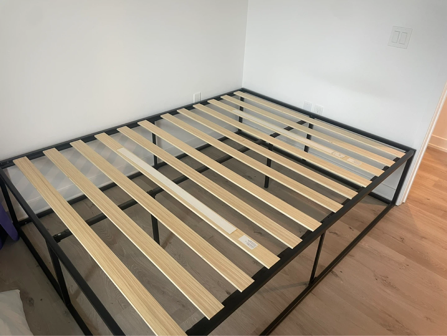 Queen Size Metal Bed Frame with Wood Slats