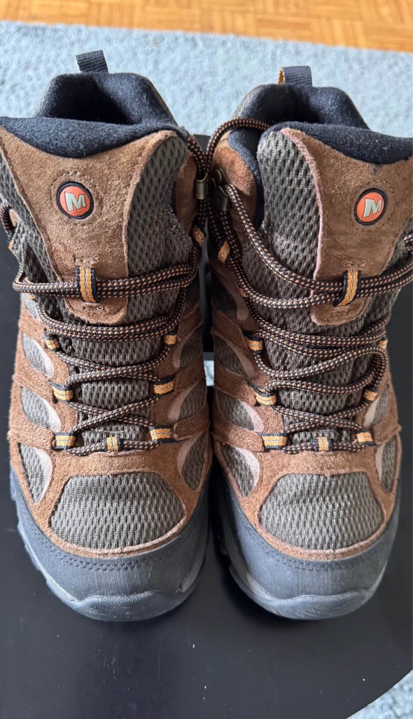 Merrell Hiking Boots - Men's Size 7.5 W