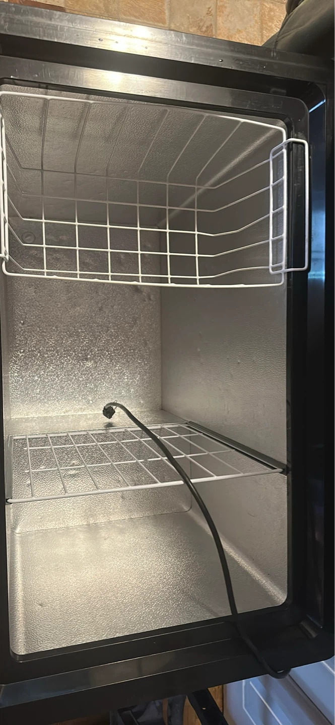 Danby Premiere Chest Freezer DCF055A1BP - photo 4