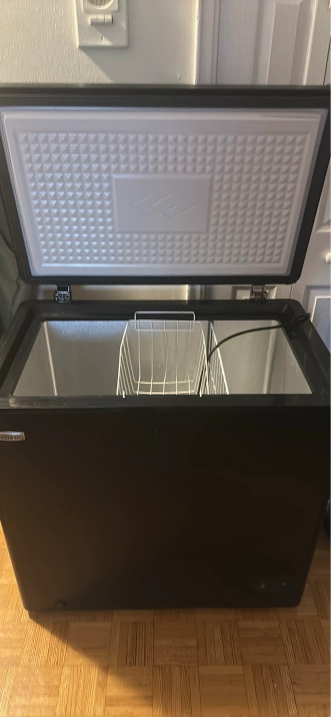 Danby Premiere Chest Freezer DCF055A1BP - photo 3