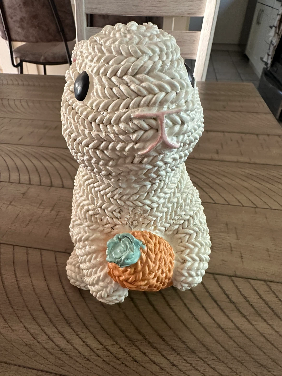 Homesense White Textured Bunny with Carrot Figurine - photo 2