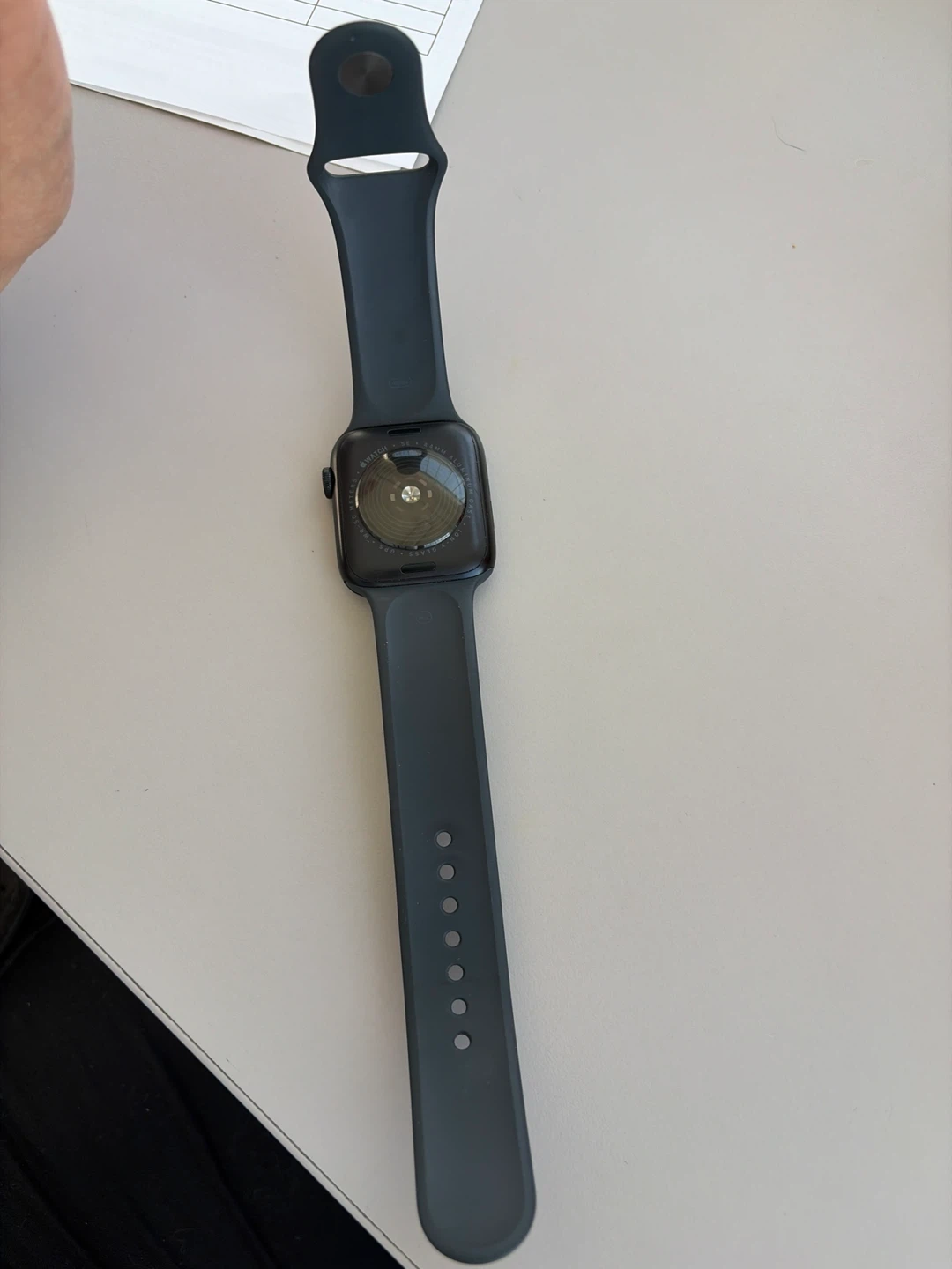 Apple Watch SE 2nd Gen 44mm - photo 2