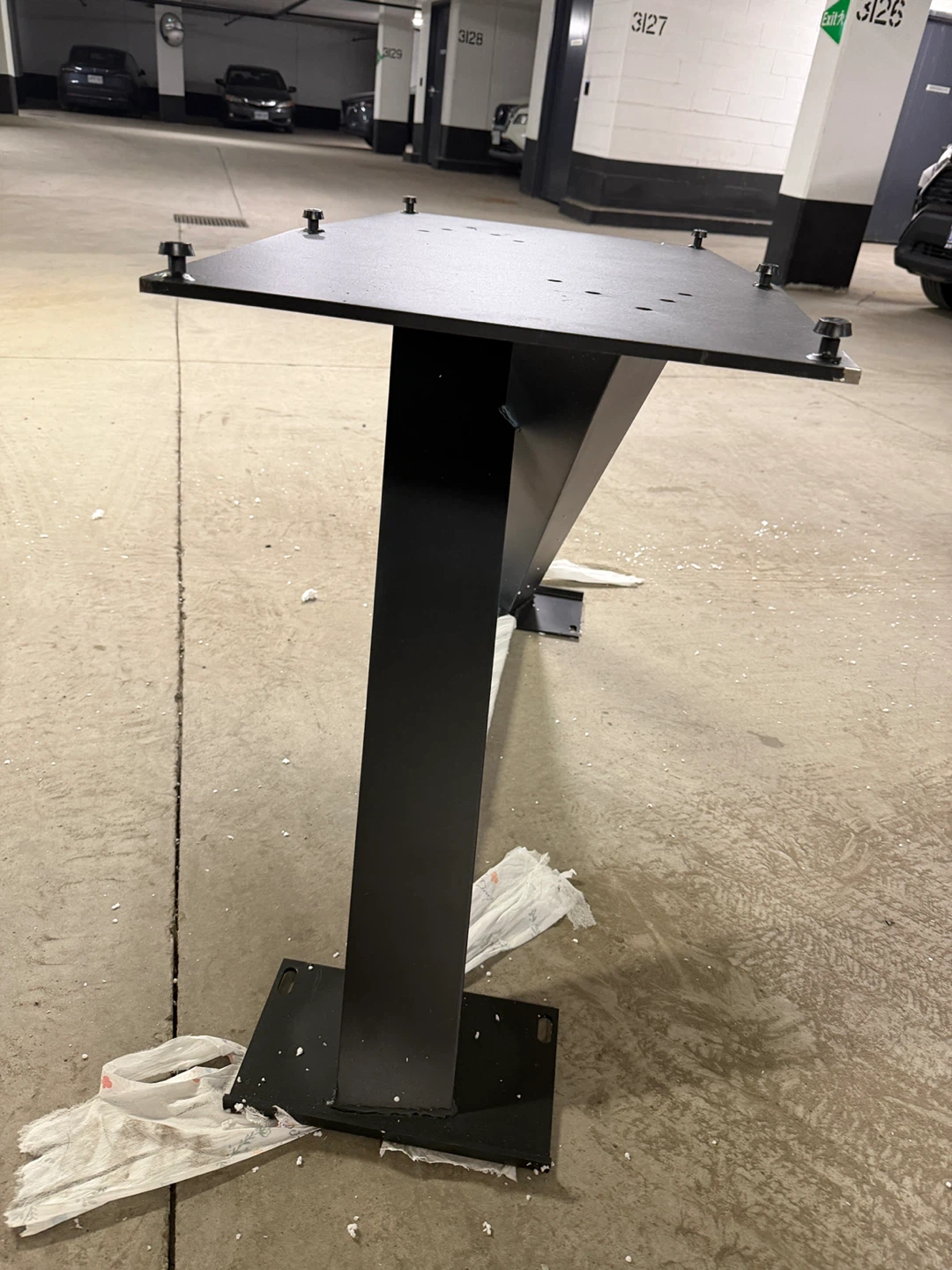 Black Metal Stand - photo 4