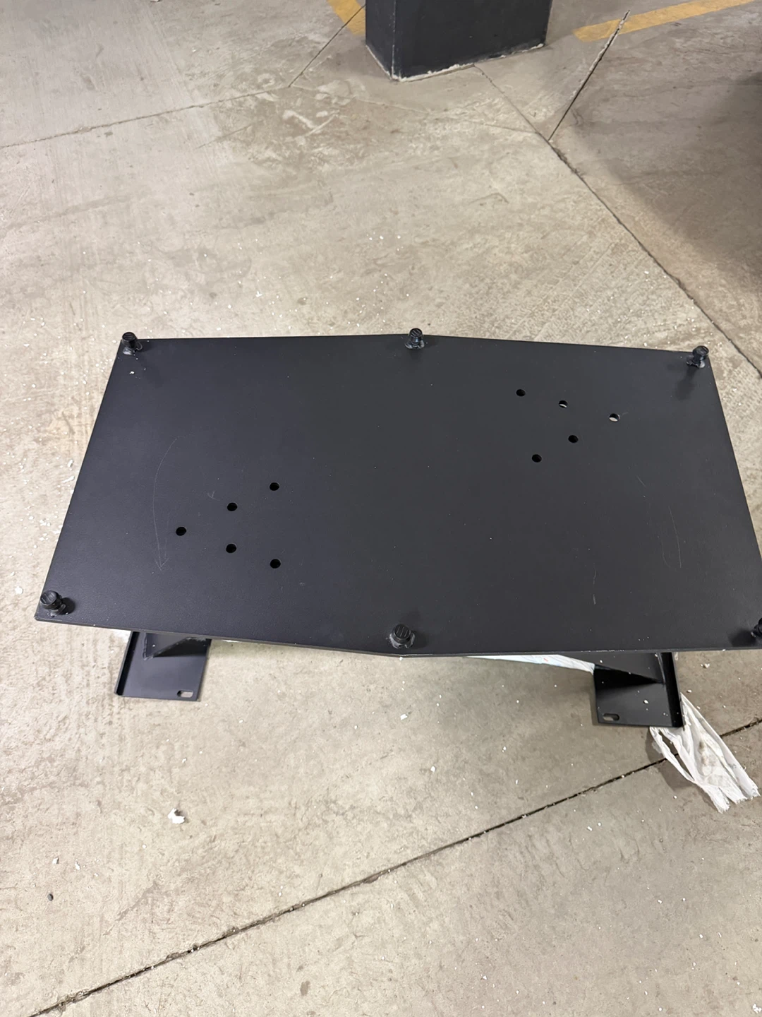 Black Metal Stand - photo 2