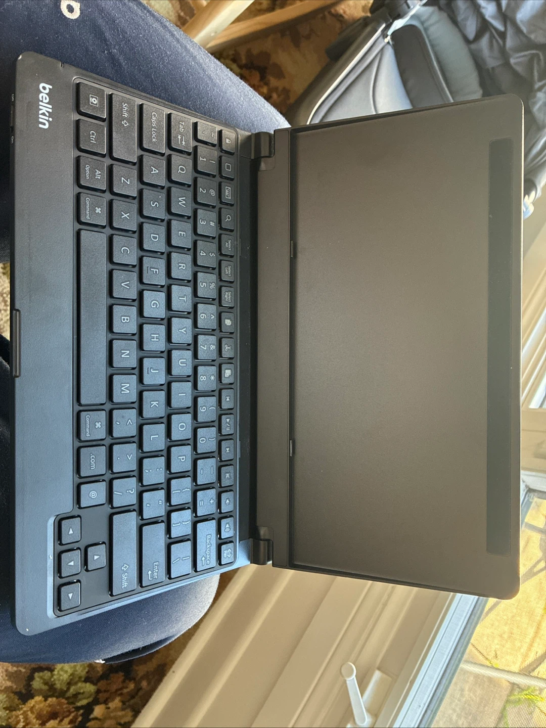 belkin F5L113 your type keyboard and stand fits all ipads models - photo 3