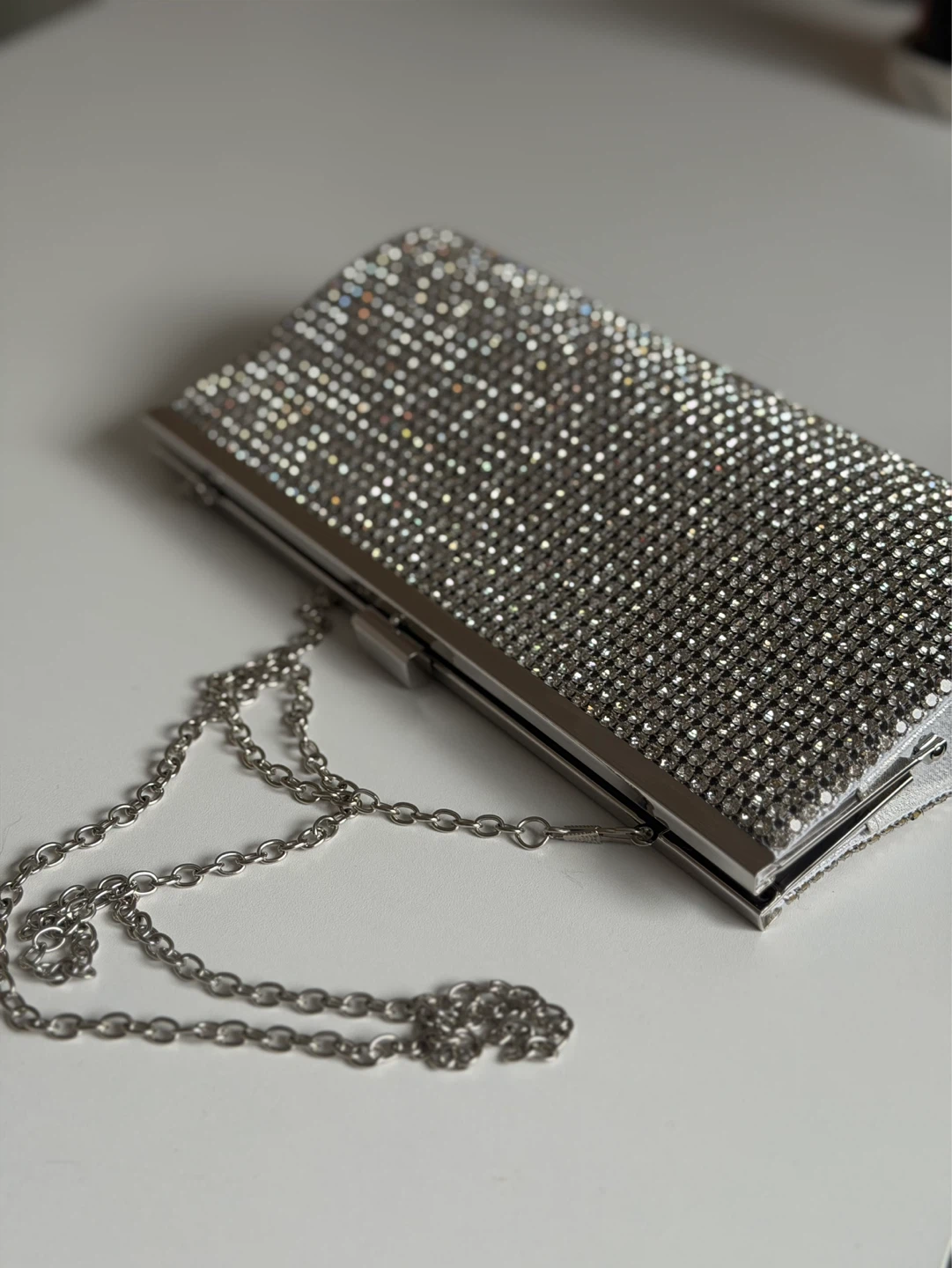 Sparkling handbag clutch