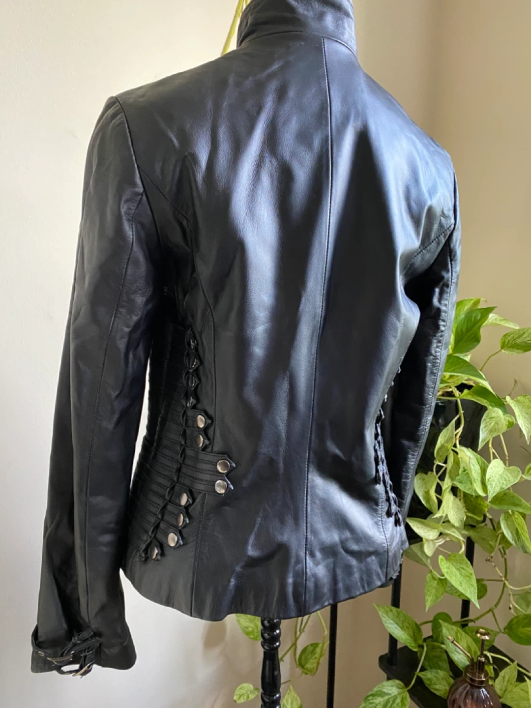 LUOLANDU -Black Leather Jacket with Unique Sides - photo 4