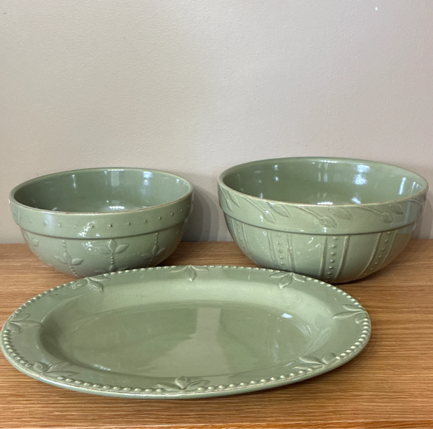 Signature Sorrento Stoneware Serving Bowl and Platter Set