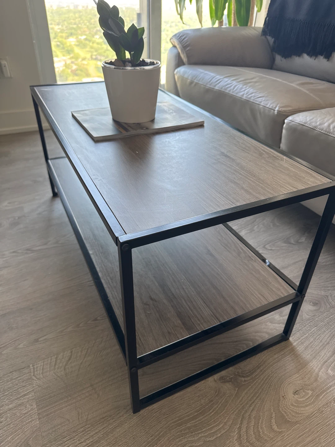 Coffee Table with Two Tiers - photo 2