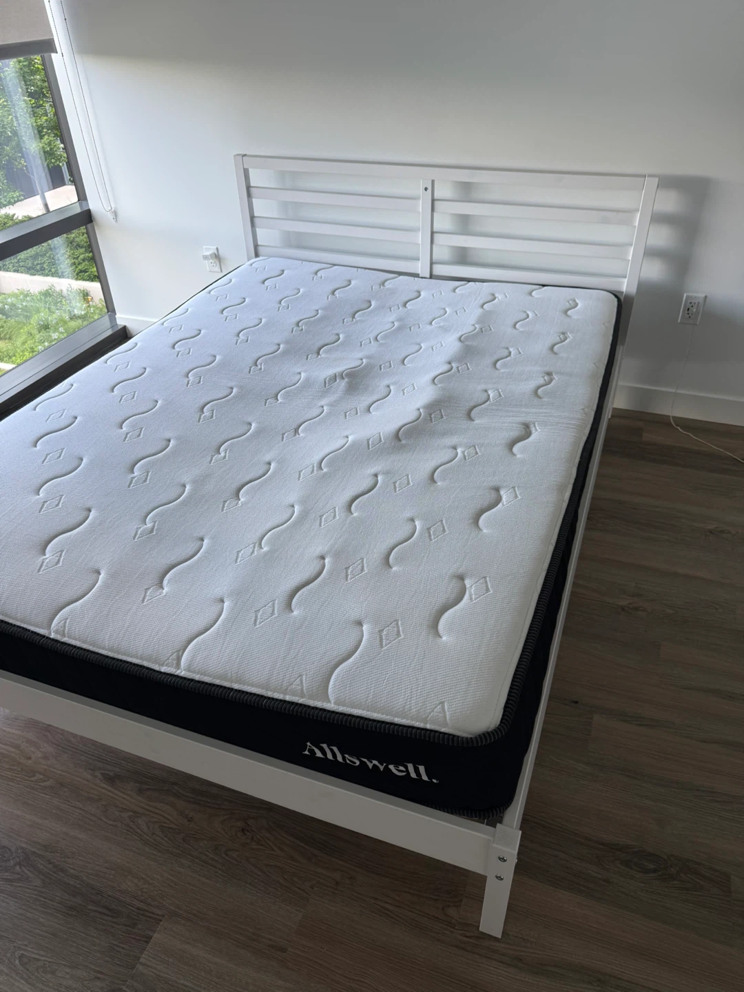 Queen Bed Frame with slatted bed base - photo 3
