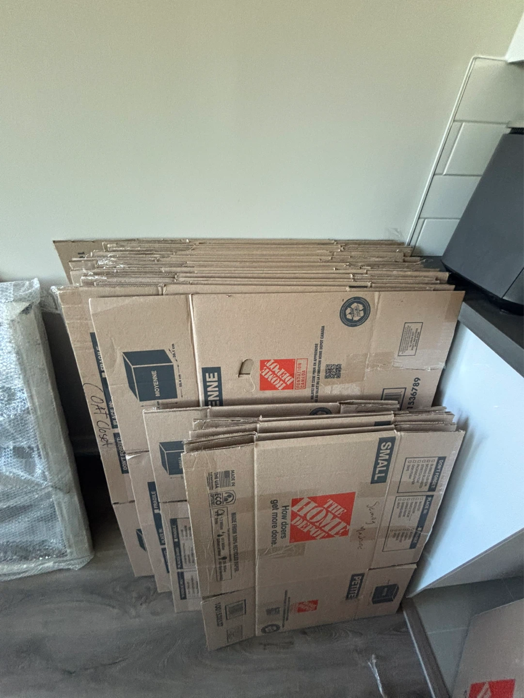 Home Depot Moving & Storage Boxes (Medium & Small)