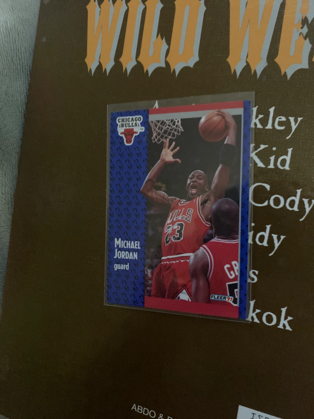 Fleer Michael Jordan Chicago Bulls Basketball Card - photo 3