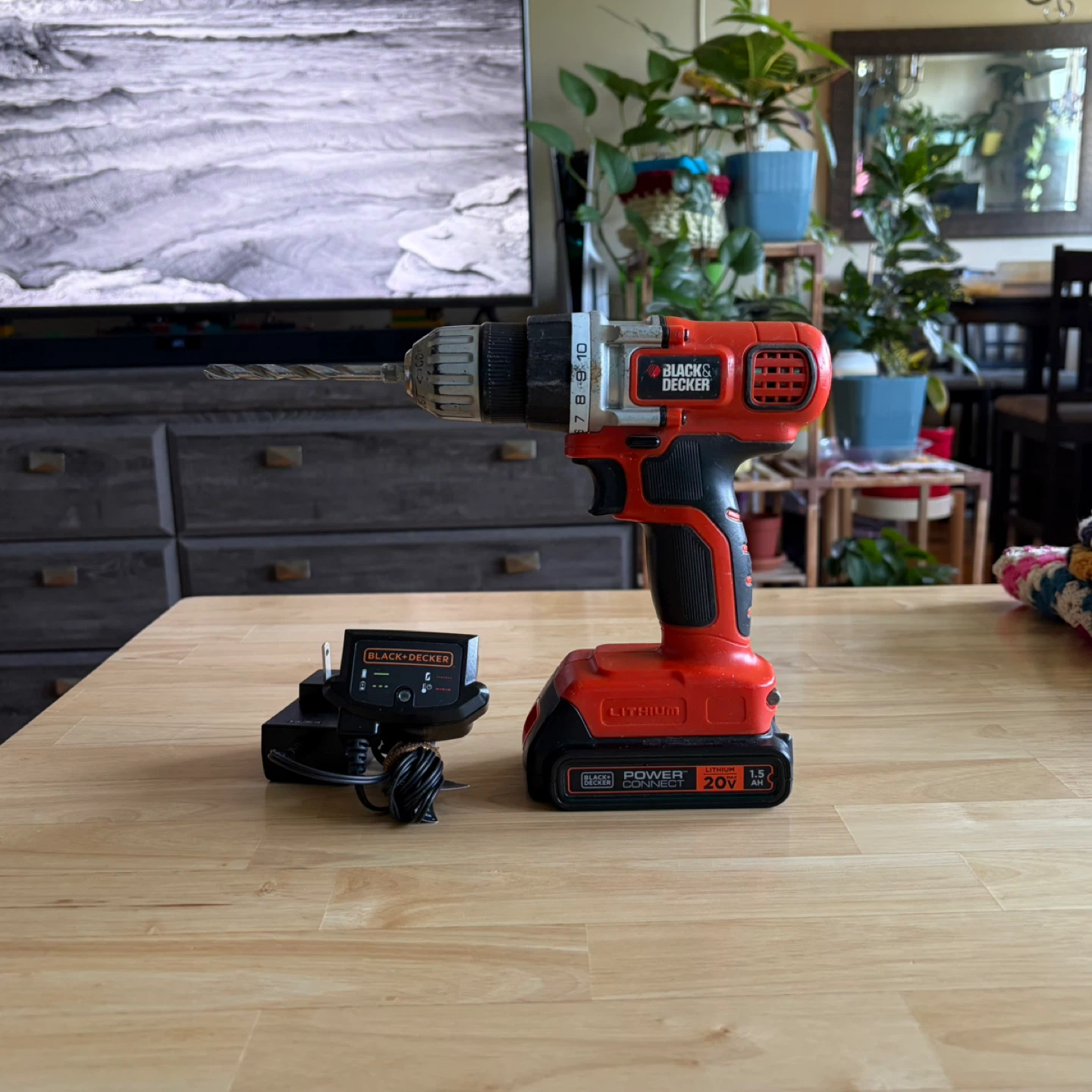 Black and Decker 20V Drill