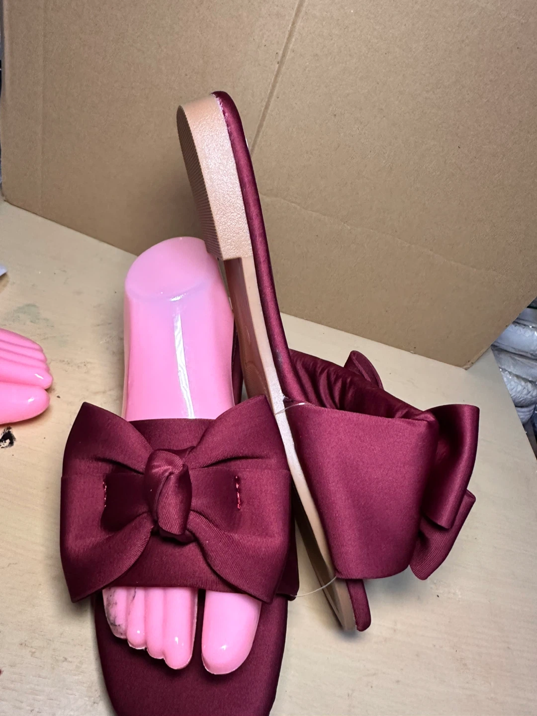 Maroon Bow Slide Sandals Women's Size Unknown - photo 3