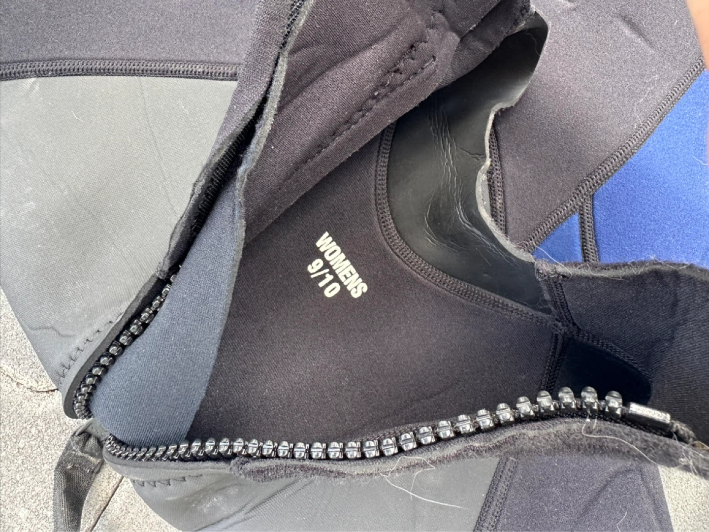 BARE wetsuits - photo 2