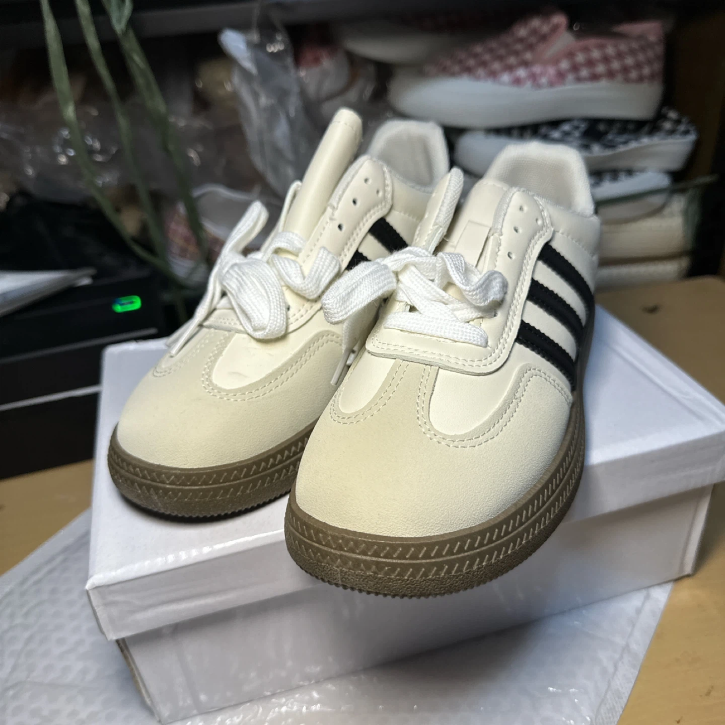 Cream Black Gum" Sneakers - photo 2