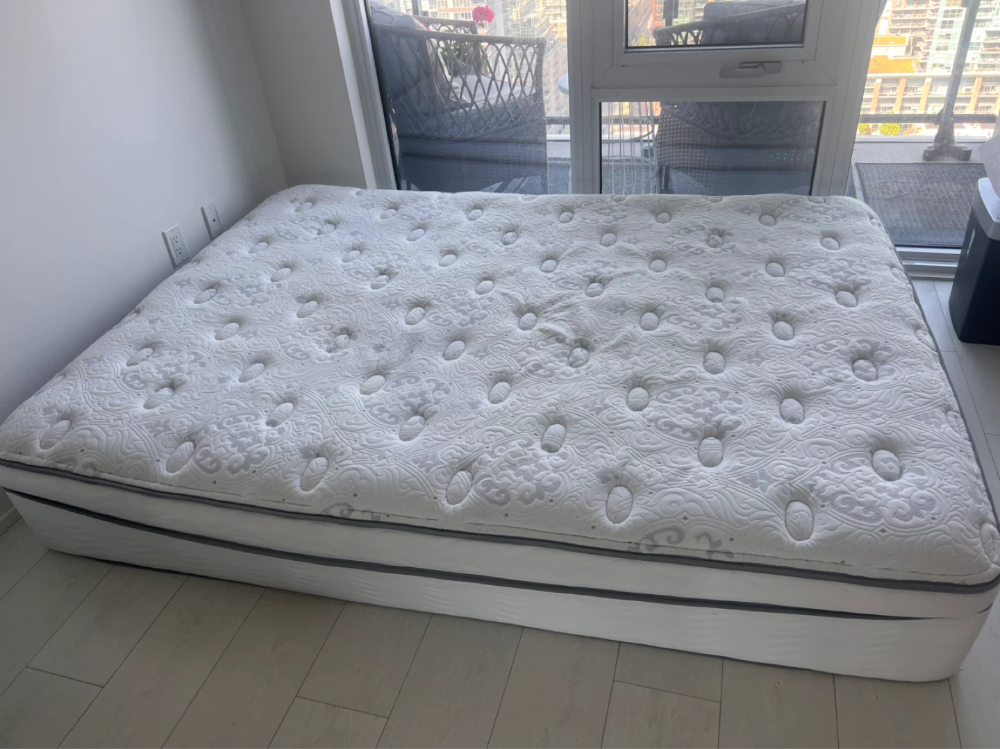 Beautyrest Debut Mattress - photo 4