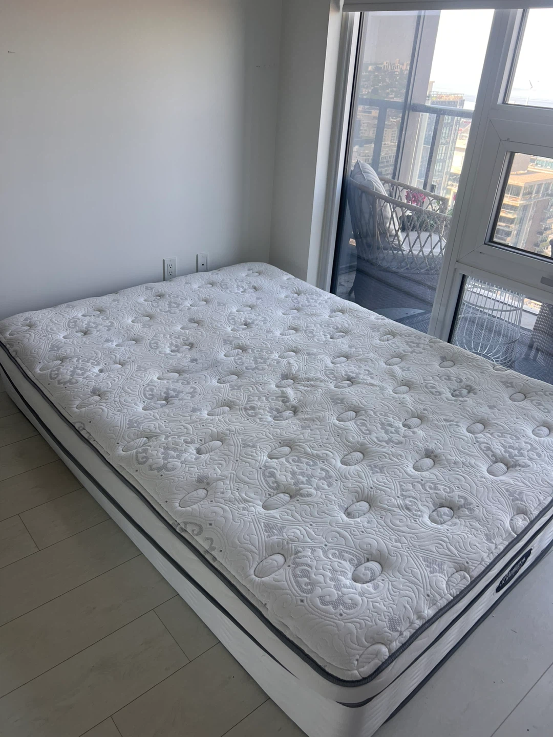 Beautyrest Debut Mattress
