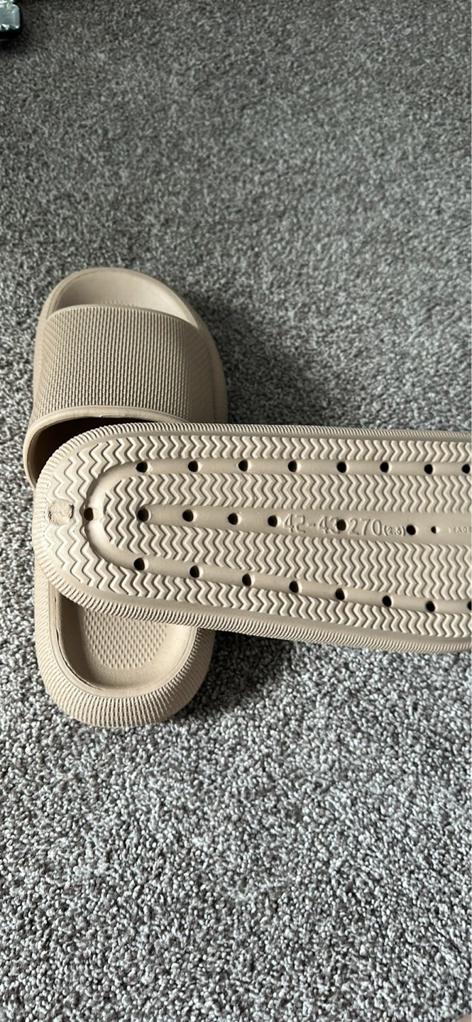Beige Slides - Size 42-43 - photo 3