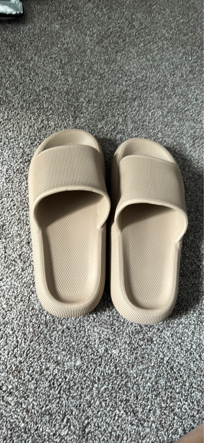 Beige Slides - Size 42-43