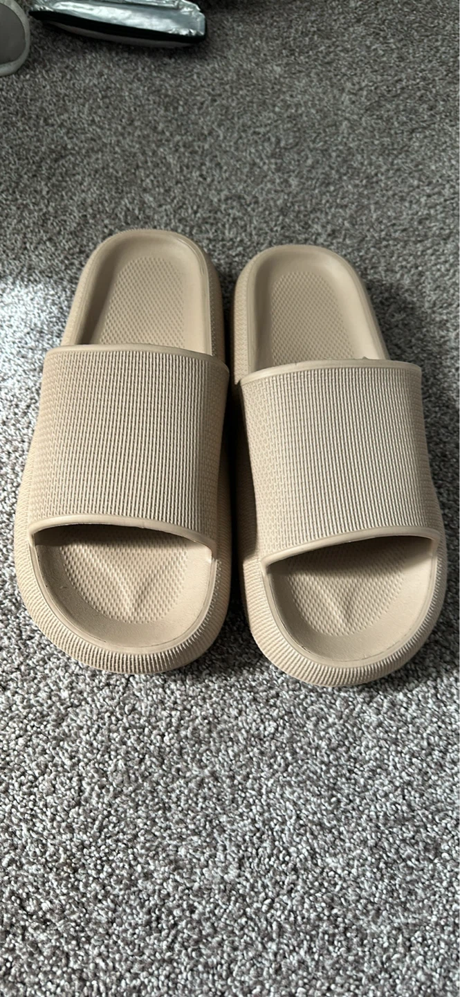 Beige Slides - Size 42-43 - photo 4