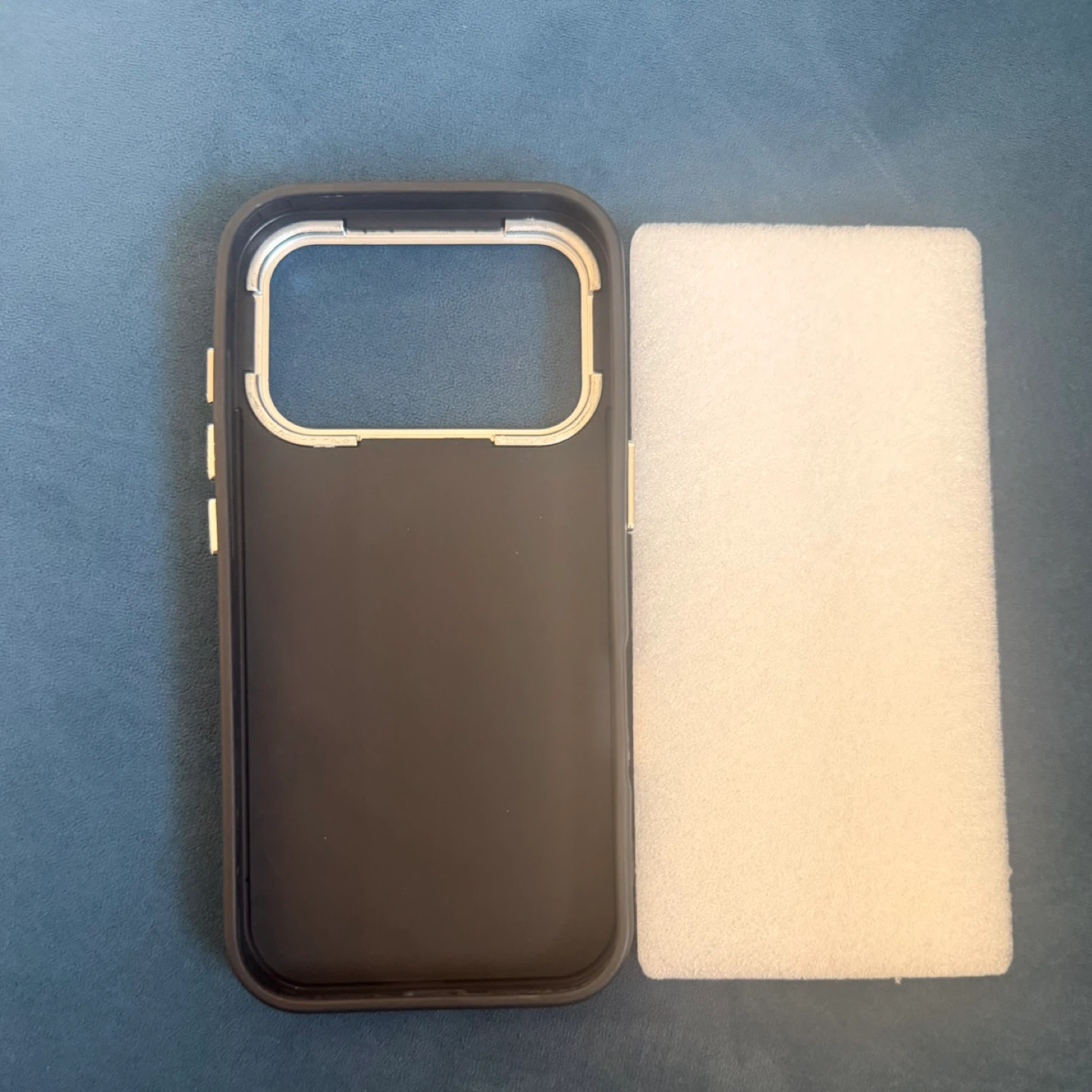 Vintage Cassette Tape iPhone 17 Pro Case - photo 2
