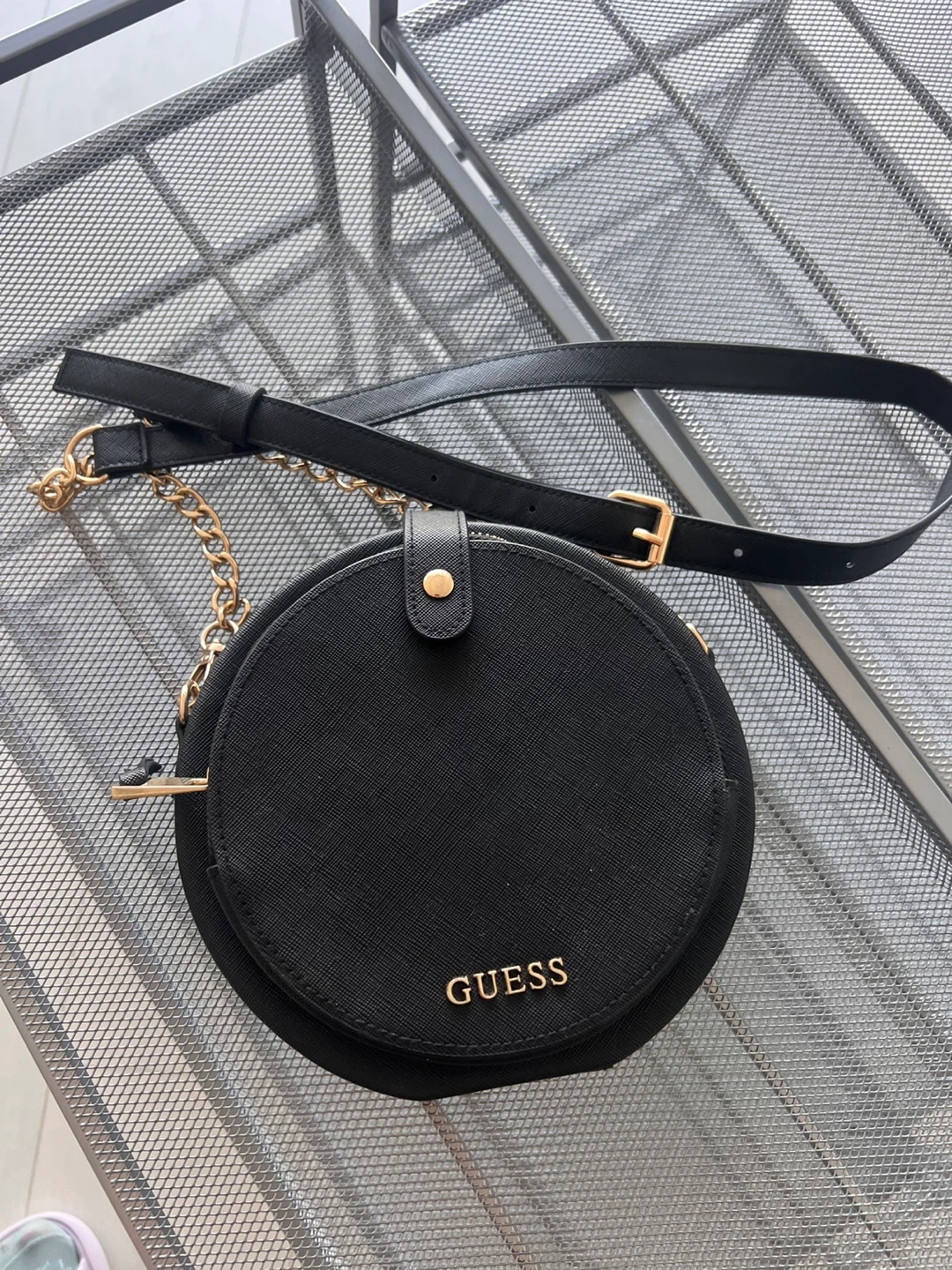 GUESS Black Round Crossbody Bag