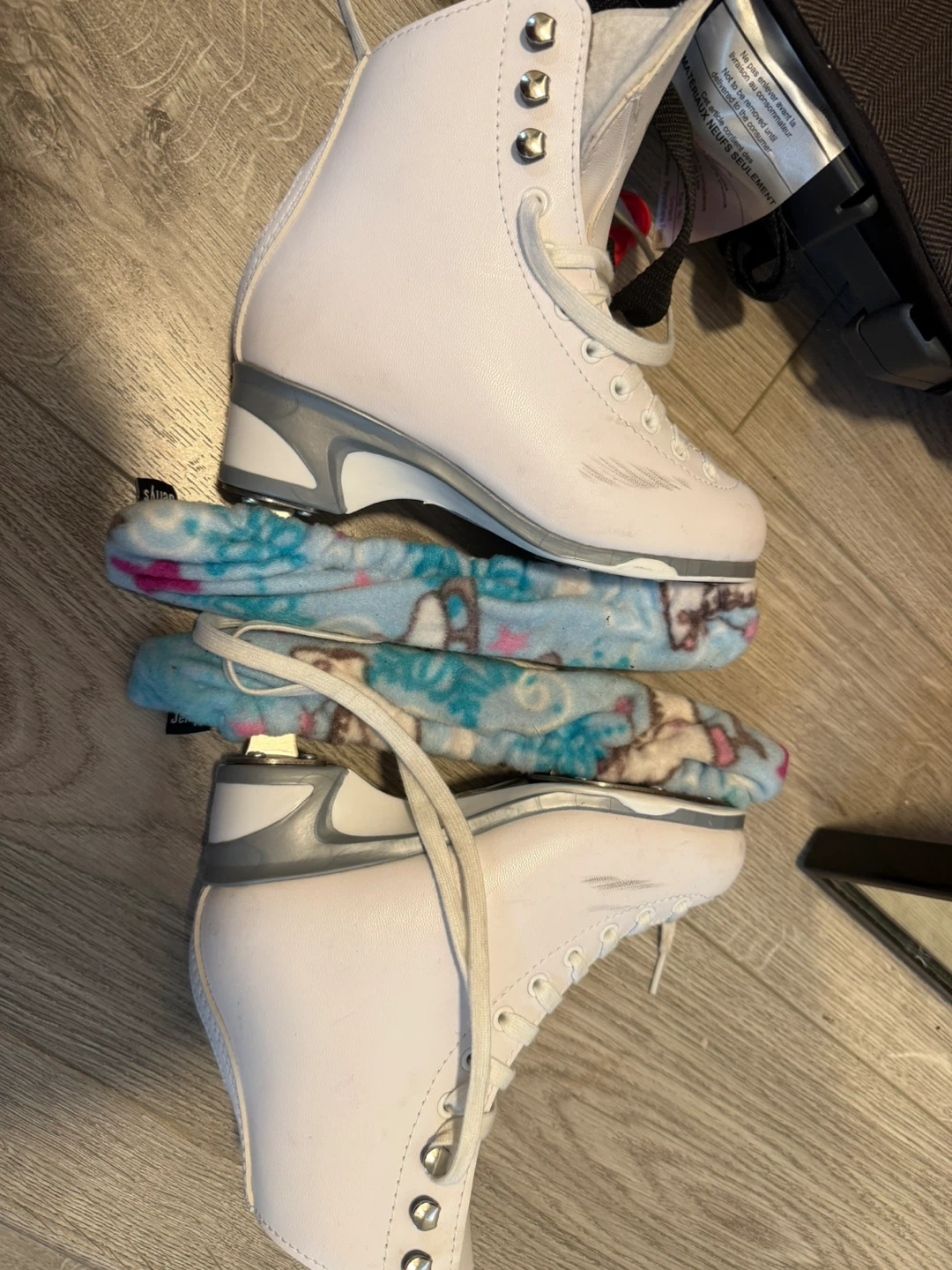 Jackson 150 Skates / size 3 / figure skating / child/ girl
