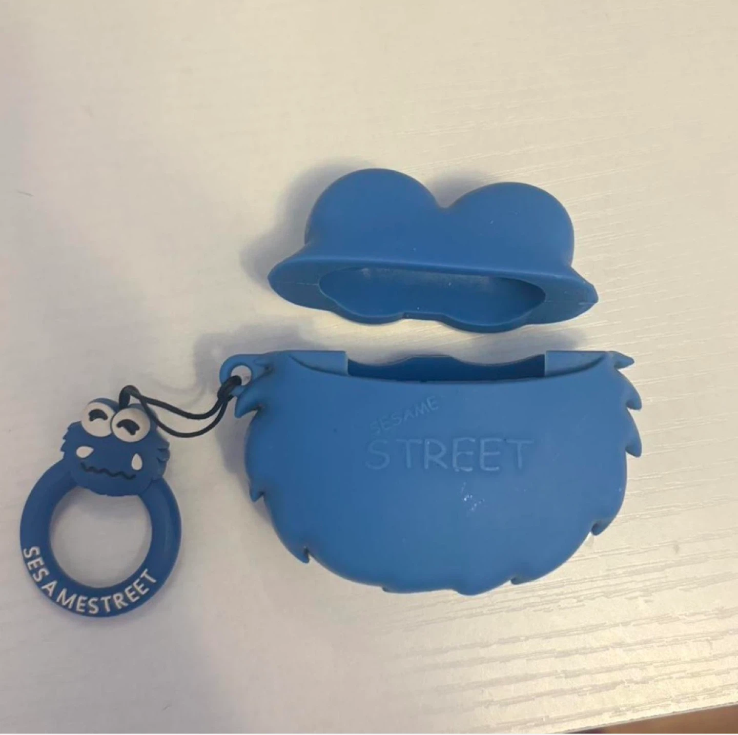Sesame Street G1 AirPod Case - photo 2